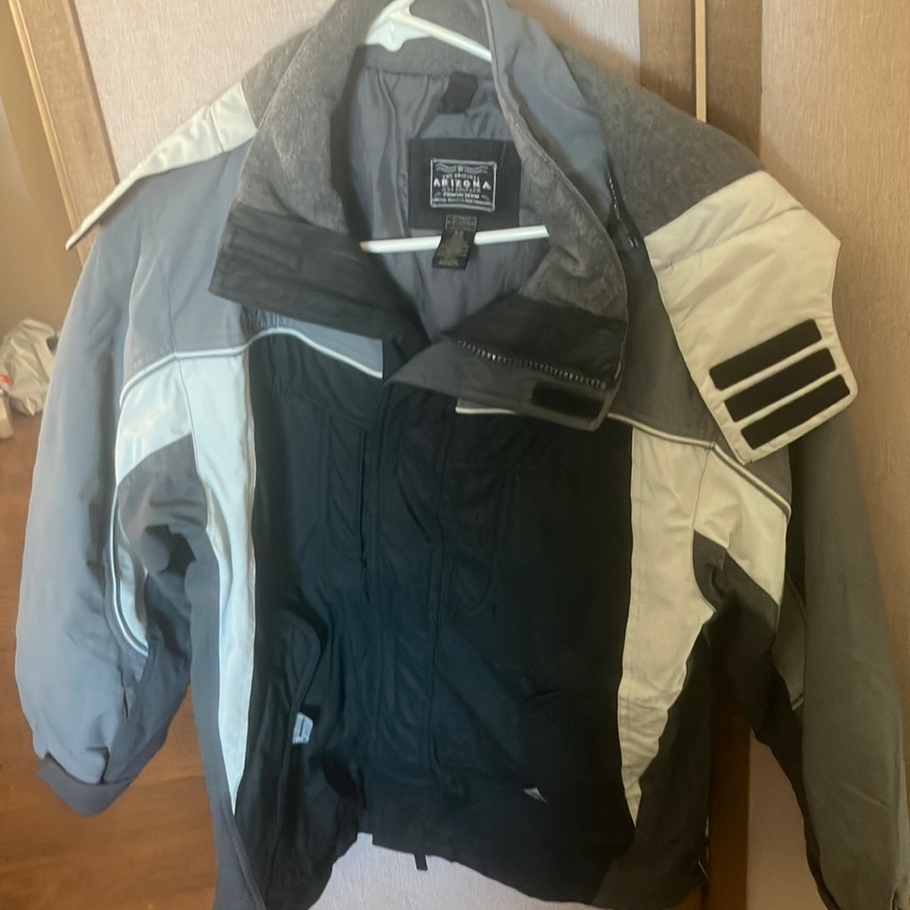 FINAL MARKDOWN Arizona Jean Black and Gray Ski & Snowboard hooded Jacket medium